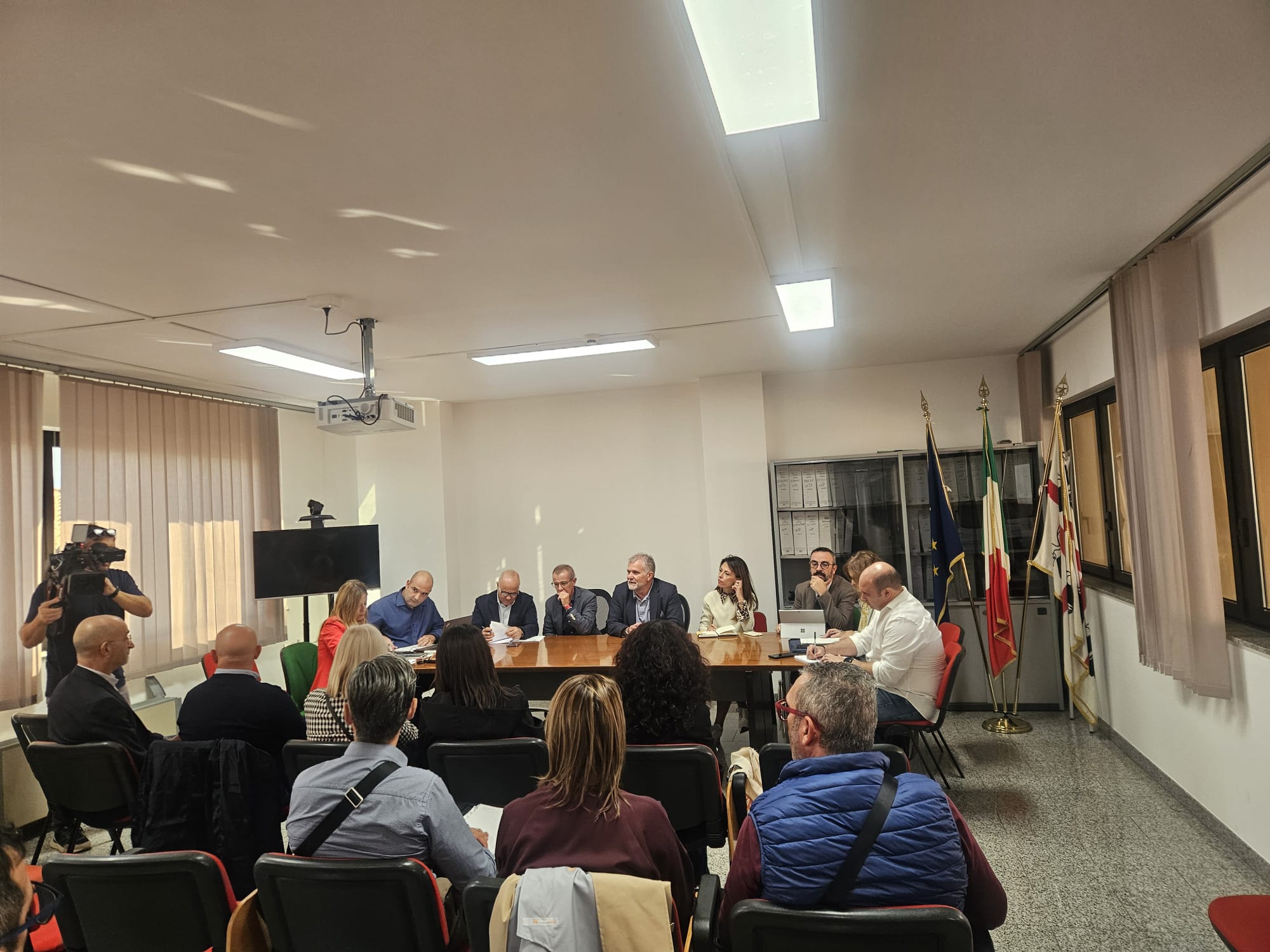 Nuova fumata nera al Brotzu di Cagliari ma c’è un varco: il confronto è avviato, ora si aspettano i fatti