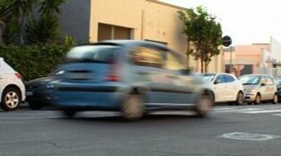 Corse sfrenate e sorpassi azzardati a Capoterra: “Non è la strada pericolosa, se si guida con giudizio”