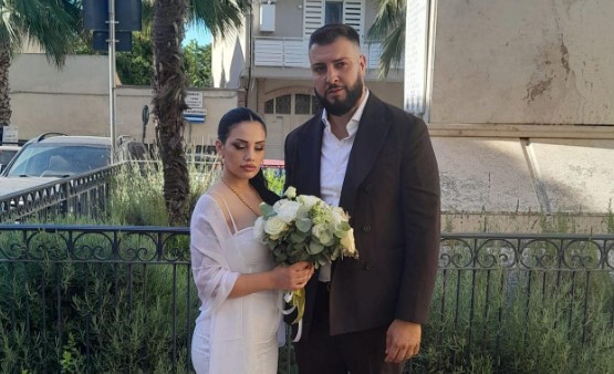 Si sposano e spariscono, i due figli lasciati ai nonni: “Aiutateci a ritrovarli”