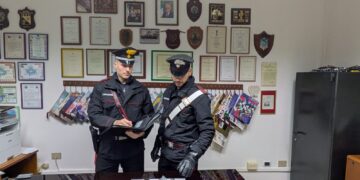 Nasconde in auto 37 ovuli di stupefacenti: giovane arrestato a Selargius