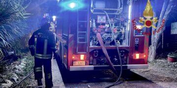 Cagliari, incendio in una cascina a Medau Su Cramu: tempestivo intervento dei Vigili del fuoco