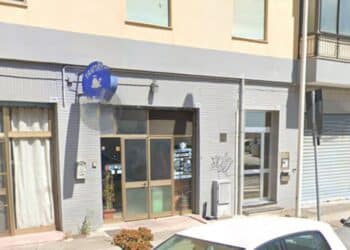Cagliari, mangia e va via senza pagare il conto: parte la denuncia