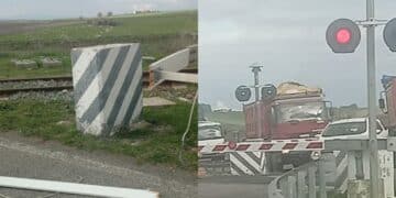 Suelli, le sbarre del passaggio a livello non si abbassano, automobilista rischia di essere travolto dal treno in corsa