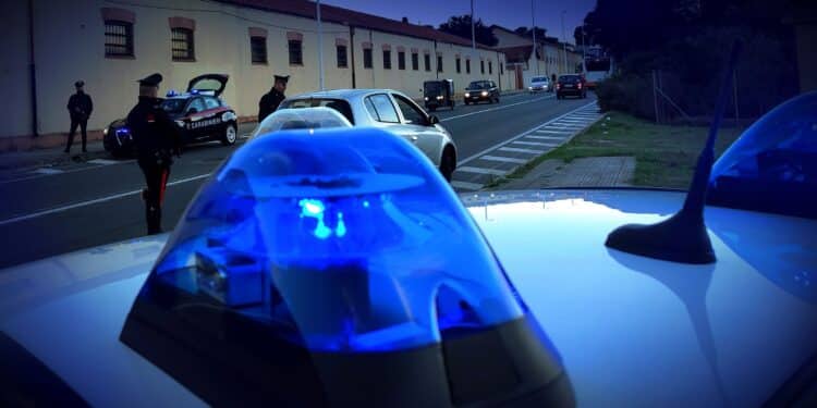 Cagliari, entra nel cortile per rubare ma viene scoperto dalla proprietaria: arrestato a Is Mirrionis