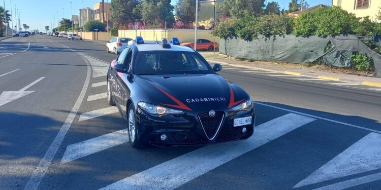 Laser contro gli elicotteri dell’Aeronautica, denunciato 52enne cagliaritano