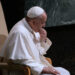 Papa Francesco, nuovo bollettino: “Crisi respiratoria rientrata ma lieve insufficienza renale”