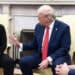 Trump e Zelensky, incontro al veleno con minacce: “Giochi con la Terza Guerra Mondiale. Devi essere riconoscente”