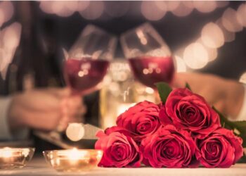Cagliari, la metà dei ristoranti punta su San Valentino: cuori rossi e menù dedicati agli innamorati