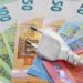 Basta bollette salasso, ecco come tagliare i costi e risparmiare sull’elettricità in Sardegna