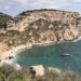Cagliari, tragedia a Cala Fighera: 30enne ritrovata senza vita in mare