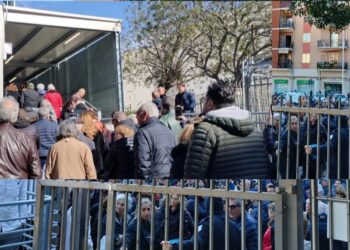 Cagliari, inaugurato il mercato provvisorio di Piazza Nazzari: folla e grande entusiasmo