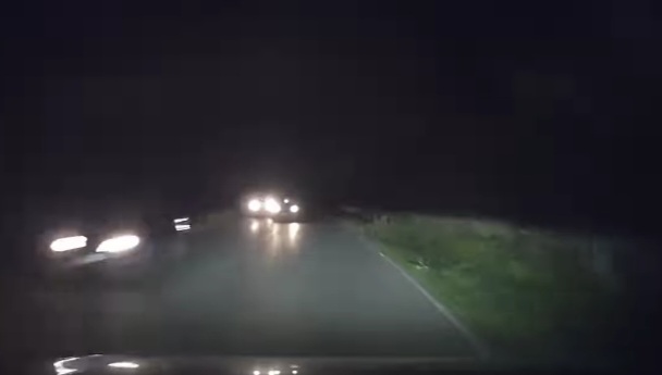 Sorpassi azzardati lungo la Sp 4 a San Sperate, il terrore degli automobilisti: “Mia figlia viva per miracolo”