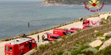 Cagliari, recuperato il corpo di Paolo Durzu: era incastrato negli scogli a 15 metri da quello di Manola