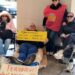 “Dopo il covid siamo stati dimenticati”: a Cagliari gli operatori sanitari non mollano, presidio in consiglio regionale
