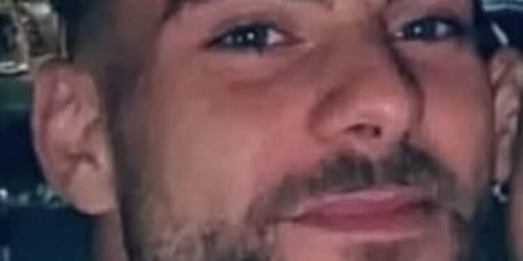 Ragazzo di 26 anni trovato carbonizzato: aperta un’inchiesta per omicidio