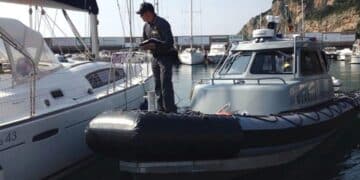 Cagliari, sequestrato lo yacht di lusso “Poseidon 2”: l’accusa è di contrabbando aggravato