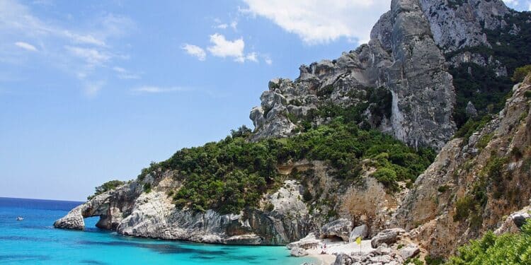 Le spiagge della Sardegna stravincono anche sui social: sono le più amate su Instagram e TikTok