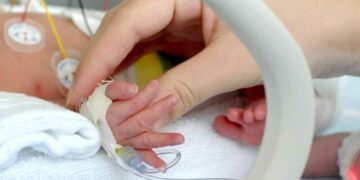 Partorì e nascose il figlio sotto un’auto parcheggiata a Osilo: chiesti dieci anni