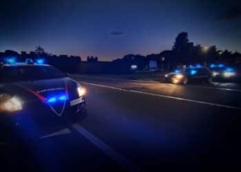Pula, fugge all’alt e tenta manovre pericolose: 23enne arrestato anche per spaccio