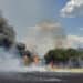 Paura a Cinecittà, esplodono due bombole di Gpl dopo un incendio: salvata una donna