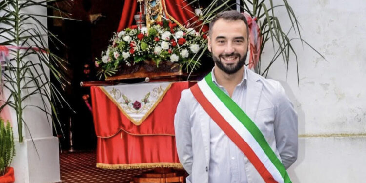 Burcei, malore per il sindaco Simone Monni: “Oggi me la sono vista brutta ma sto molto meglio“