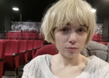 L’attrice Francesca Carocci, morta per infarto a 28 anni: indagati due medici