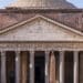 Tragedia a Roma: turista giapponese precipita dal Pantheon e muore
