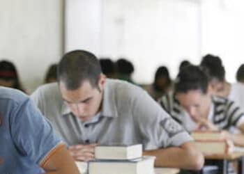 Maturità, la riforma è legge: novità anche per la sicurezza degli edifici scolastici e la valorizzazione dei docenti