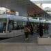 Cagliari, torna la metropolitana e i conducenti salutano la studentessa modello: “Un gesto che ha dato felicità”
