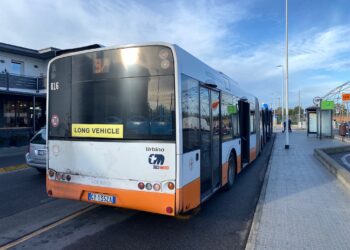 Quartu Sant’Elena, la clamorosa rissa sfiorata tra un autista del Ctm e alcuni operai in via della Autonomia Regionale