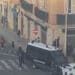 Cagliari, la guerriglia del primo novembre in piazza Garibaldi: idranti e lacrimogeni, poi i lanci di bottiglie