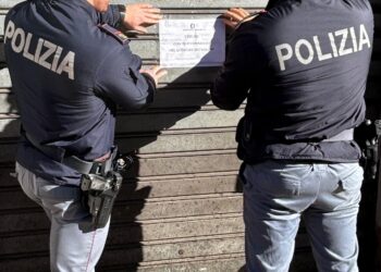 Titolare e dipendenti denunciati per ricettazione a Cagliari: chiuso un locale in via Roma