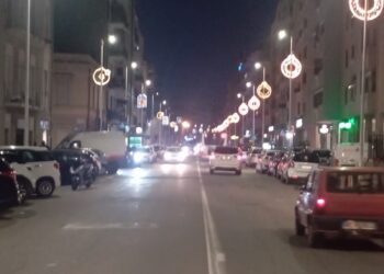 Sant’Avendrace, cantieri fermi e promesse rinviate: “Le luminarie non bastano a illuminare il degrado del quartiere”