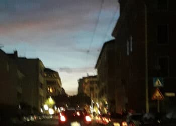 Cagliari al buio: quando il capoluogo somiglia a un paese abbandonato