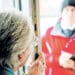 Decimomannu, nuova truffa ai danni dei cittadini: finto impiegato comunale bussa alla porta chiedendo dati sensibili per il bonus elettrico