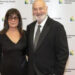 Il regista di “Harry, ti presento Sally” Rob Reiner e sua moglie trovati morti in casa: fermato il figlio