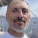 Tragedia a Cagliari: il tatuatore Massimo Leonardi morto improvvisamente a 51 anni