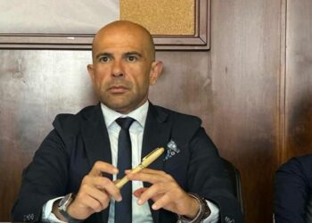 Sardegna: “Situazione esplosiva in maggioranza, dopo soli 20 mesi la realtà supera l’immaginazione”