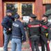 Lancio di razzi e petardi contro polizia e carabinieri, licenza sospesa per il titolare di un bar a Silanus