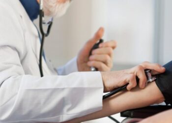 Selargius, anche il sindaco Gigi Concu accanto ai cittadini orfani della dottoressa andata in pensione: inviata una pec all’Asl