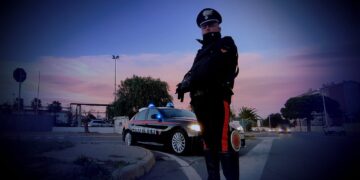 Narcotrafficanti tra la Sardegna e l’Albania, la droga nascosta nei camion: 8 misure cautelari, maxi sequestro di armi