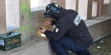 Quartucciu, un ordigno bellico in piazza Parrocchia: intervengono gli artificieri