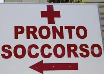 Tre giorni da un pronto soccorso all’altro dopo un incidente domestico: odissea sanitaria per una 19enne di Guspini