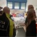 La Befana dei Vigili porta sorrisi negli ospedali di Cagliari, ore di gioia per i piccoli ricoverati
