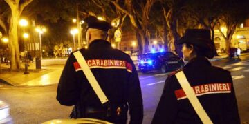 Cagliari, situazione fuori controllo a Stampace: “Chiuse in un negozio per paura di un ragazzo che ci minacciava”