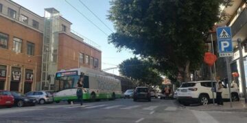 Cagliari in agonia per traffico nel caos e parcheggi introvabili: ma i 1500 posti auto dei regionali restano ancora chiusi