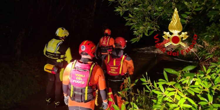 Maltempo, 5 persone rimaste isolate soccorse dai vigili del fuoco a Ittiri