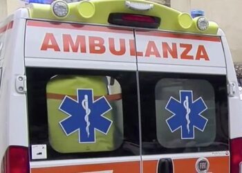 Si ribalta con l’auto per una pozza d’acqua, traffico in tilt sulla 195 verso Cagliari