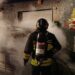 Cagliari, auto in fiamme a Is Mirrionis: intervento dei vigili del fuoco nella notte