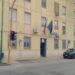 Invita alcune ragazzine a salire sul suo motocarro, uomo rischia il linciaggio a Sanluri